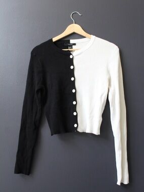 Forever 21 Black & White Ribbed Button Cardigan